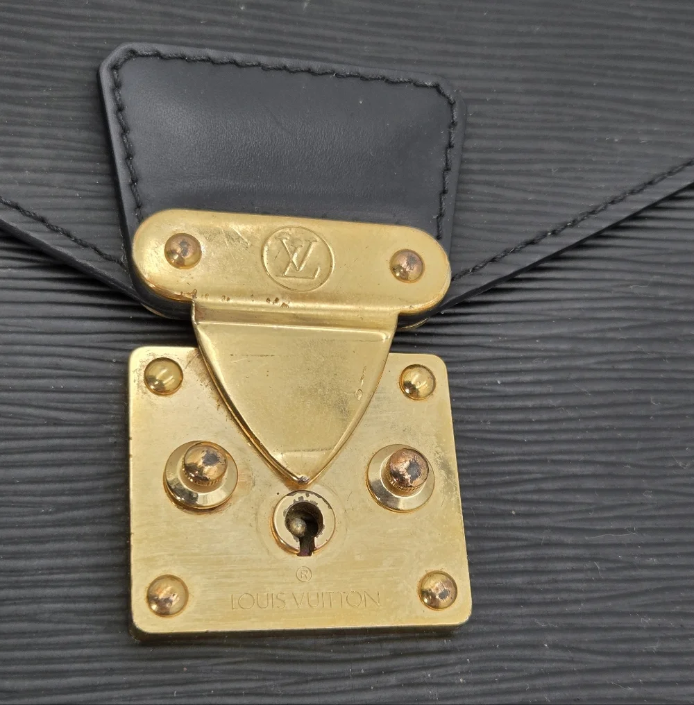 Louis Vuitton Serviette Ambassadeur Briefcase in Black Epi Leather SR1011